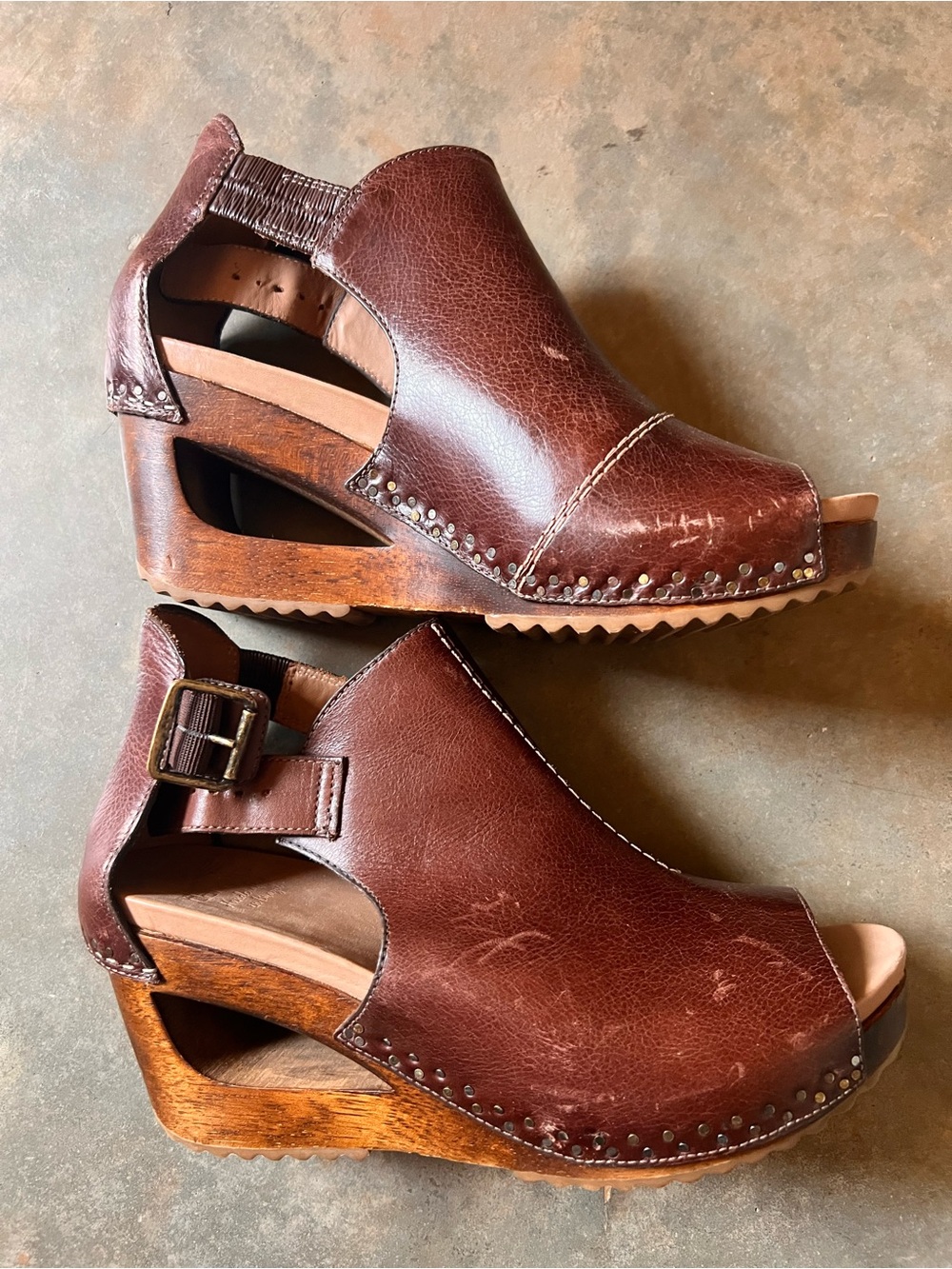 Dansko Brown Leather Open-Toe Wedge Sandals with Stud Accents